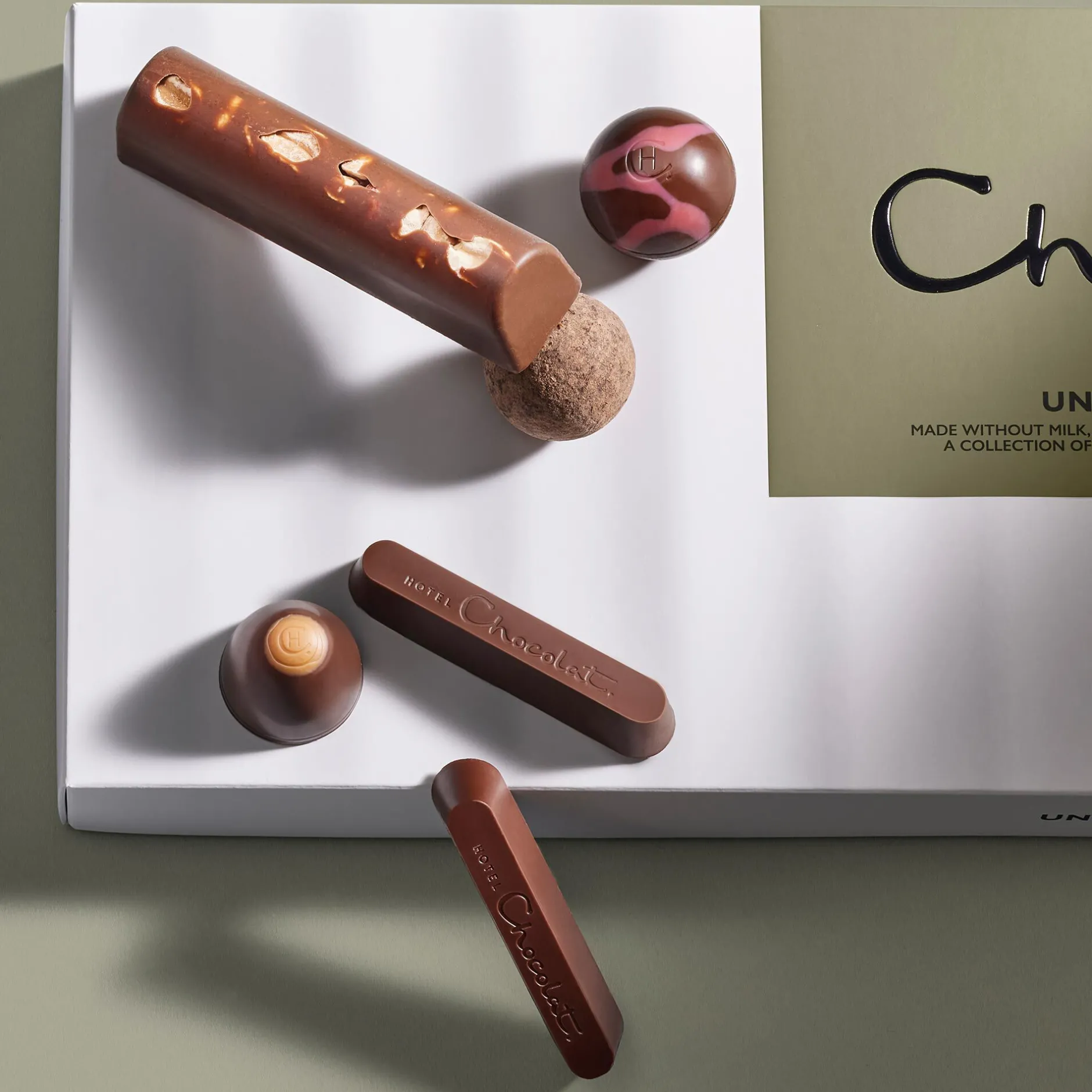 Hotel Chocolat Unbelievably Vegan* Sleekster with A Little Sparkle Sleeve Online